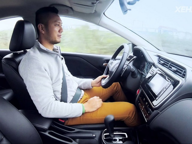 [VIDEO] Kinh nghiệm lái xe an toàn trên đường cao tốc