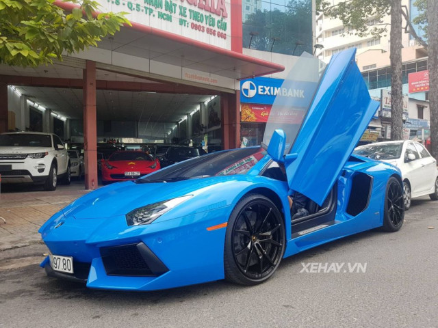 Sài Gòn: Lamborghini Aventador ngoại thất Blue Lemans tái xuất trên phố