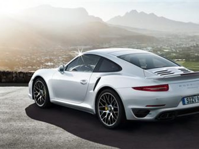 Kinh nghiệm chọn xe Porsche 911 đúng yêu cầu của bạn