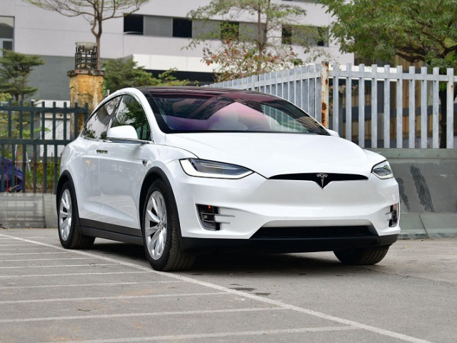 Soi” Tesla Model X Performance Màu Trắng Vừa Về Việt Nam Với Giá Bán Khoảng  7 Tỷ Đồng