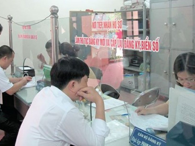 Hướng dẫn thủ tục sang tên, đổi chủ xe máy đã chuyển sở hữu qua nhiều người