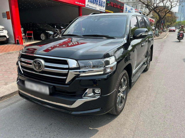 moi Toyota Land Cruiser đời 2021 được rao bán 6 tỷ đồng, giá ngang một