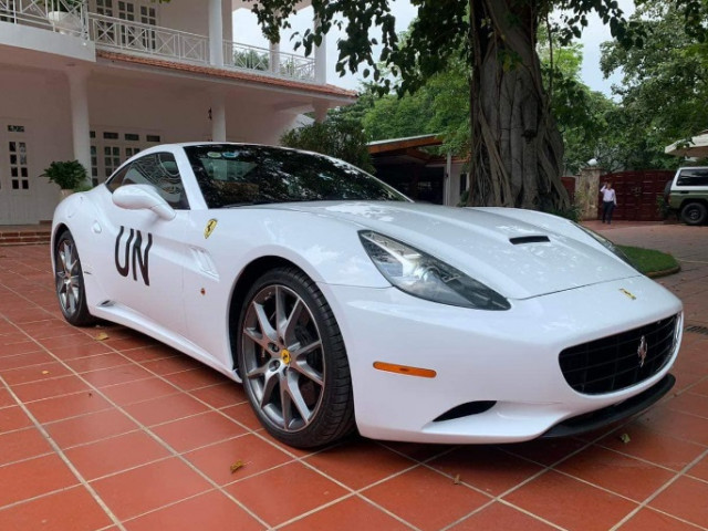 “Vua cafe” Đặng Lê Nguyên Vũ thu nạp Ferrari California hàng hiếm hơn ...