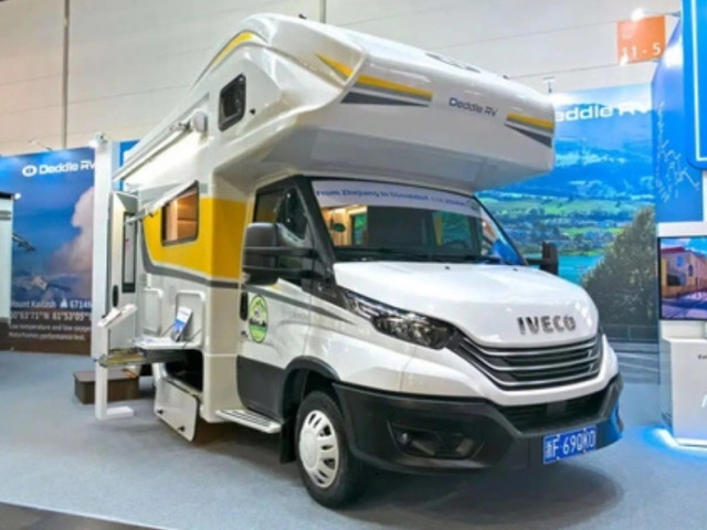 Motorhome Deddle RV Easy Tour: Tiện nghi, hiện đại như 