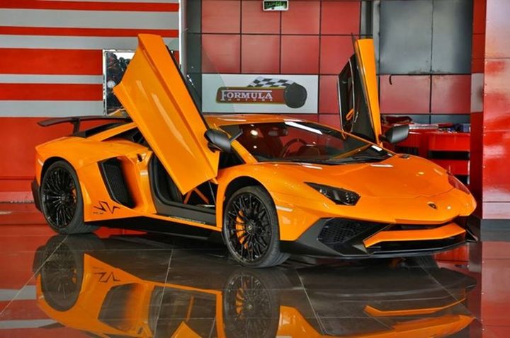 Rao bán Lamborghini SV Superveloce với giá 