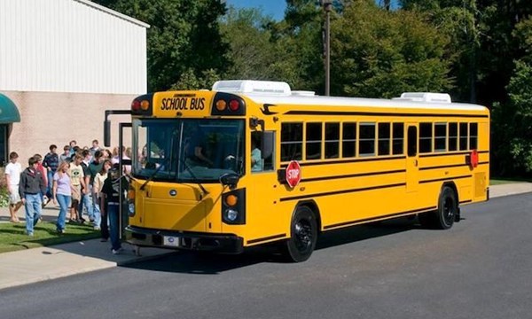 xehay-xebus-050715-1
